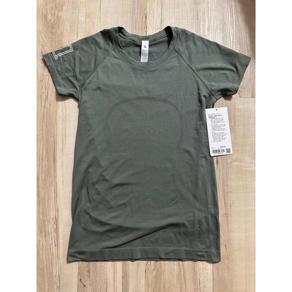 Lululemon Swiftly Tech Short Sleeve 2.0 in Willow Leaf Women's size 8 with logo